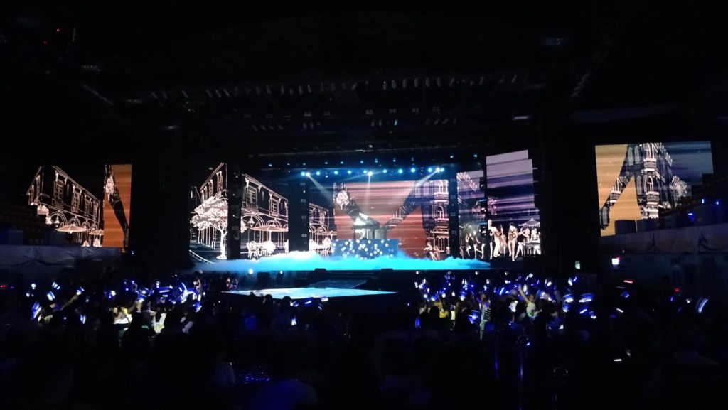 MÀN HÌNH LED + HOLOGRAM - STARDOM CONCERT VŨ CÁT TƯỜNG